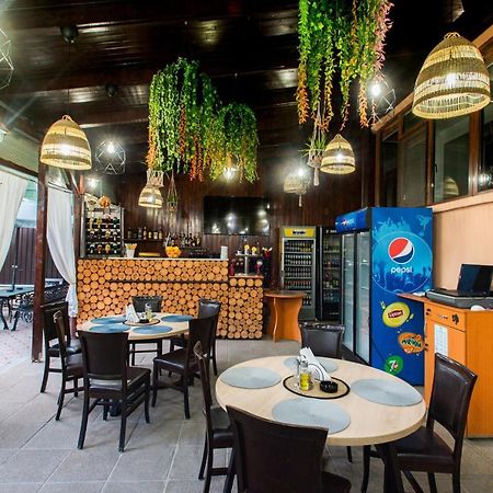 Hotel Roxy & Maryo إيفوري نورد المظهر الخارجي الصورة