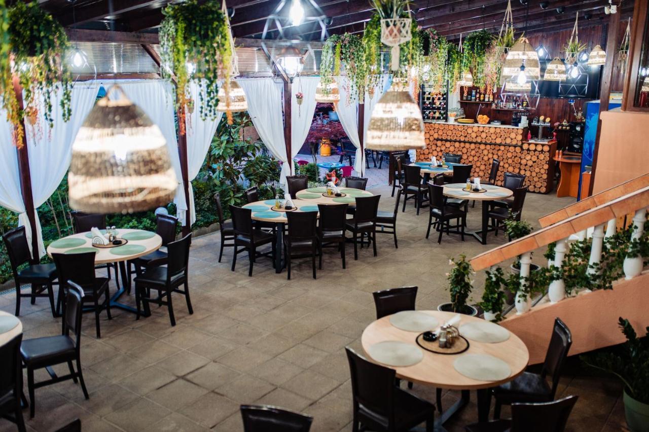 Hotel Roxy & Maryo إيفوري نورد المظهر الخارجي الصورة