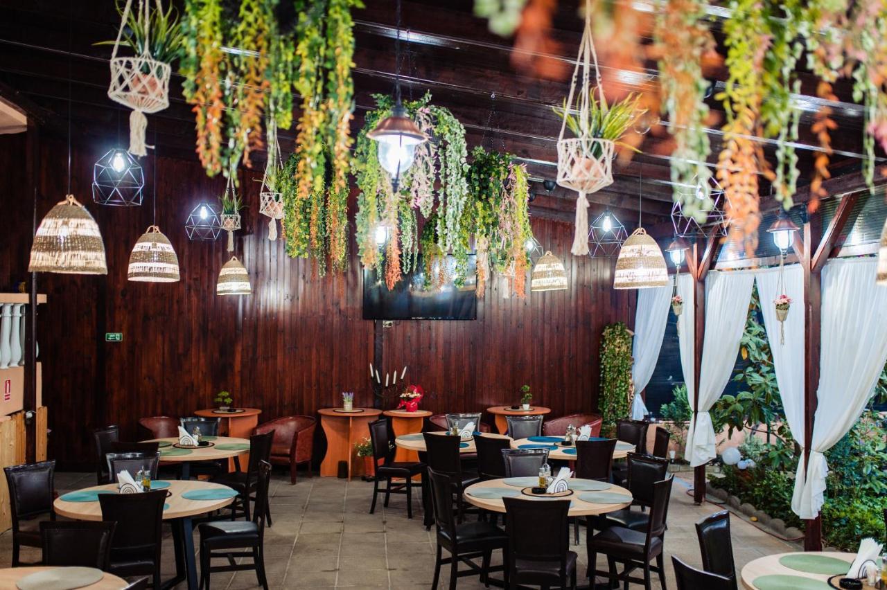Hotel Roxy & Maryo إيفوري نورد المظهر الخارجي الصورة