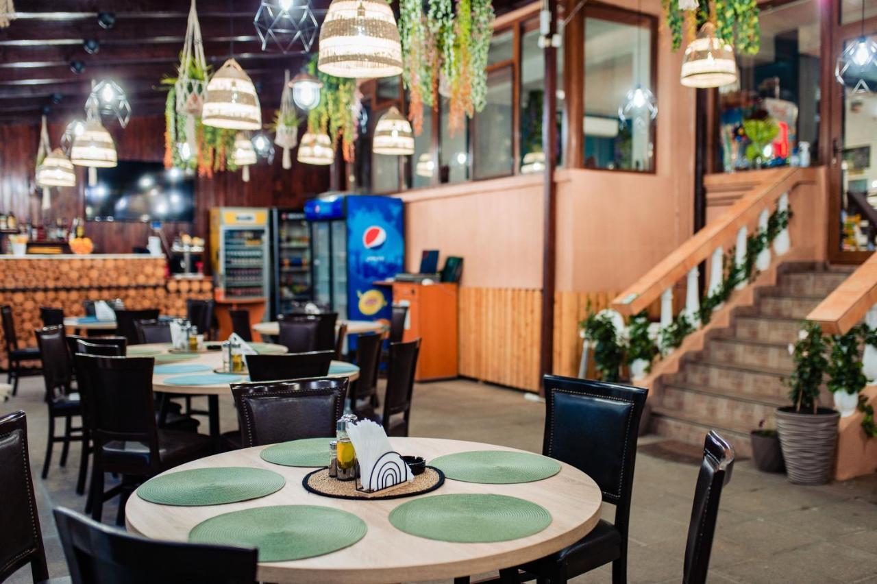 Hotel Roxy & Maryo إيفوري نورد المظهر الخارجي الصورة